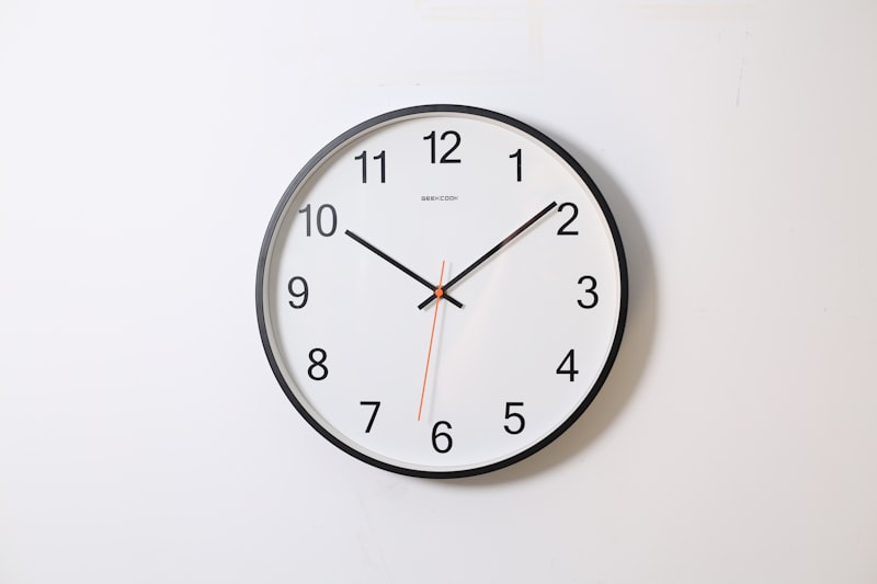 Geo Wall Clock